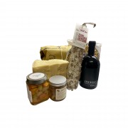 Pacco regalo con Salame VO, grana padano, mostarda mele campanine, giardiniera  e lambrusco